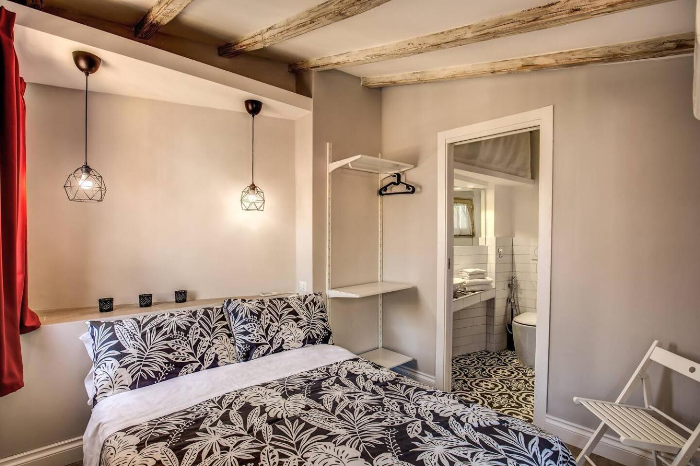 Apartament Attic With Terrace By Trevi Fountain Rzym Zewnętrze zdjęcie