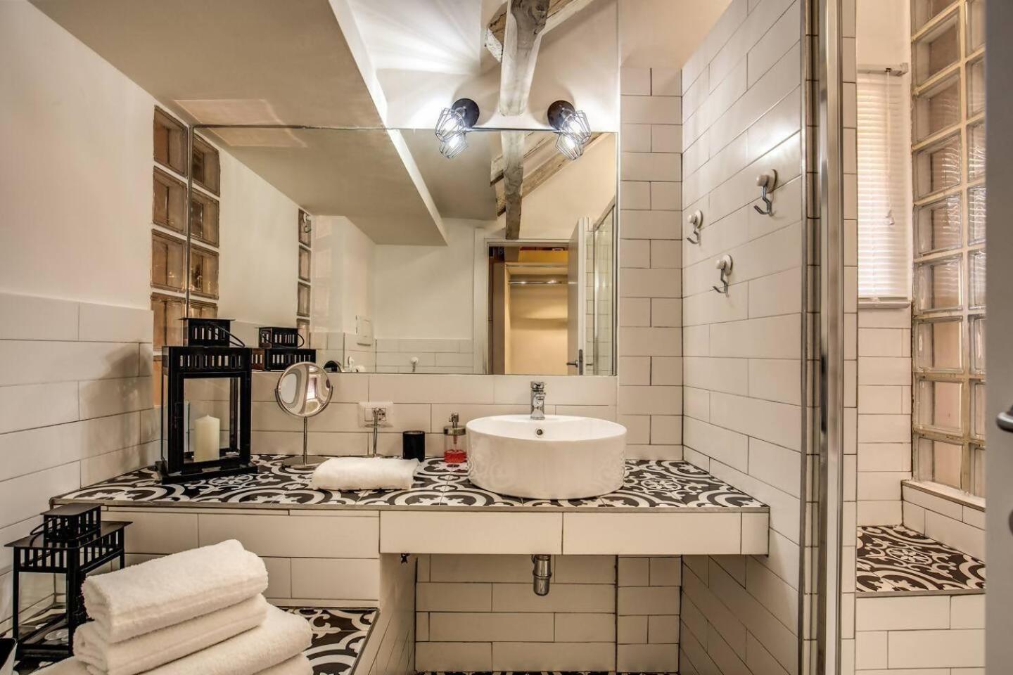 Apartament Attic With Terrace By Trevi Fountain Rzym Zewnętrze zdjęcie