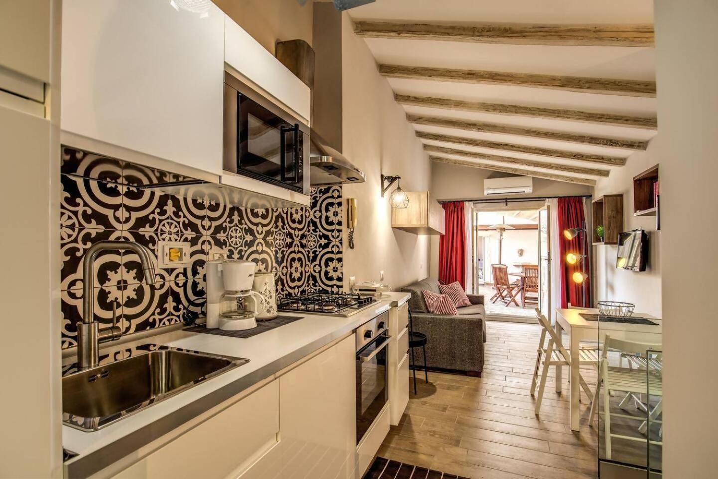 Apartament Attic With Terrace By Trevi Fountain Rzym Zewnętrze zdjęcie