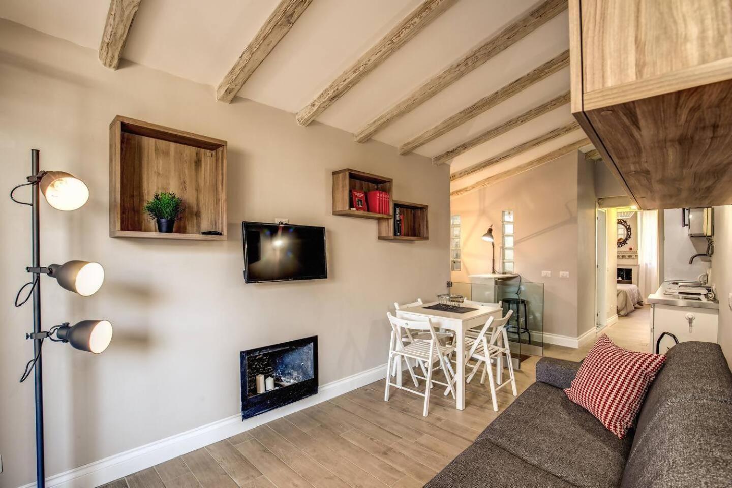 Apartament Attic With Terrace By Trevi Fountain Rzym Zewnętrze zdjęcie