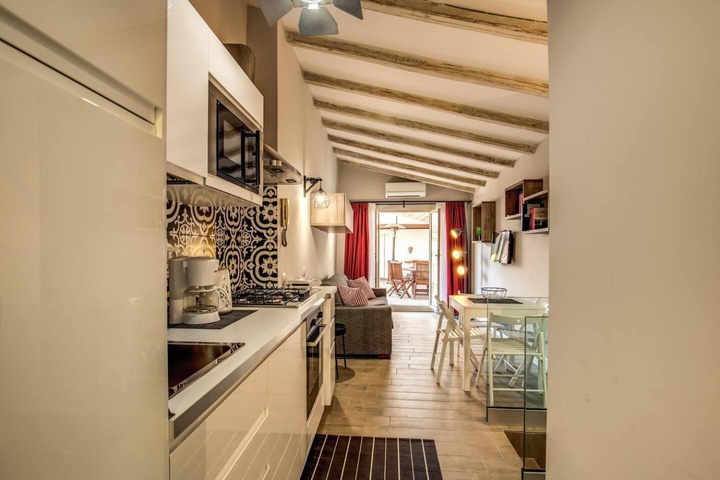 Apartament Attic With Terrace By Trevi Fountain Rzym Zewnętrze zdjęcie