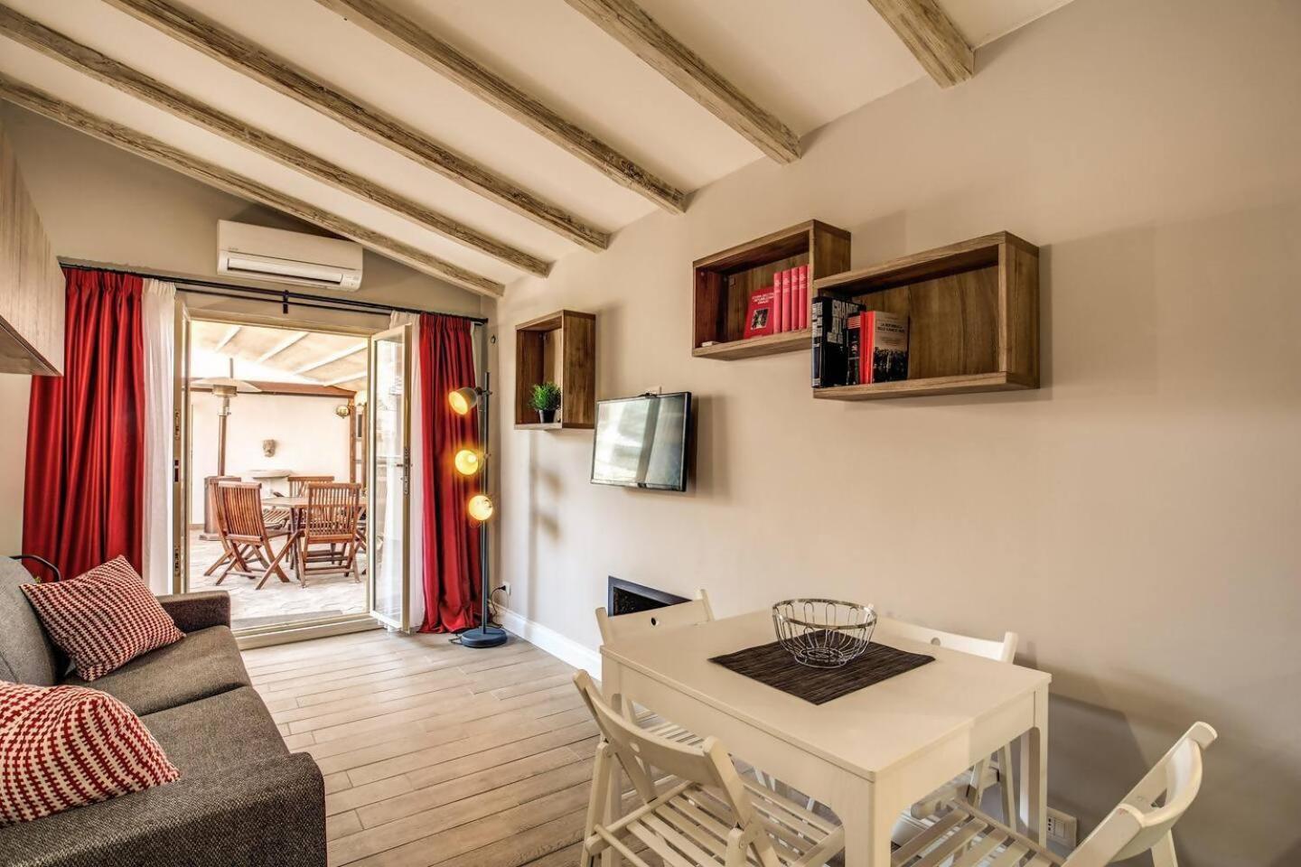 Apartament Attic With Terrace By Trevi Fountain Rzym Zewnętrze zdjęcie